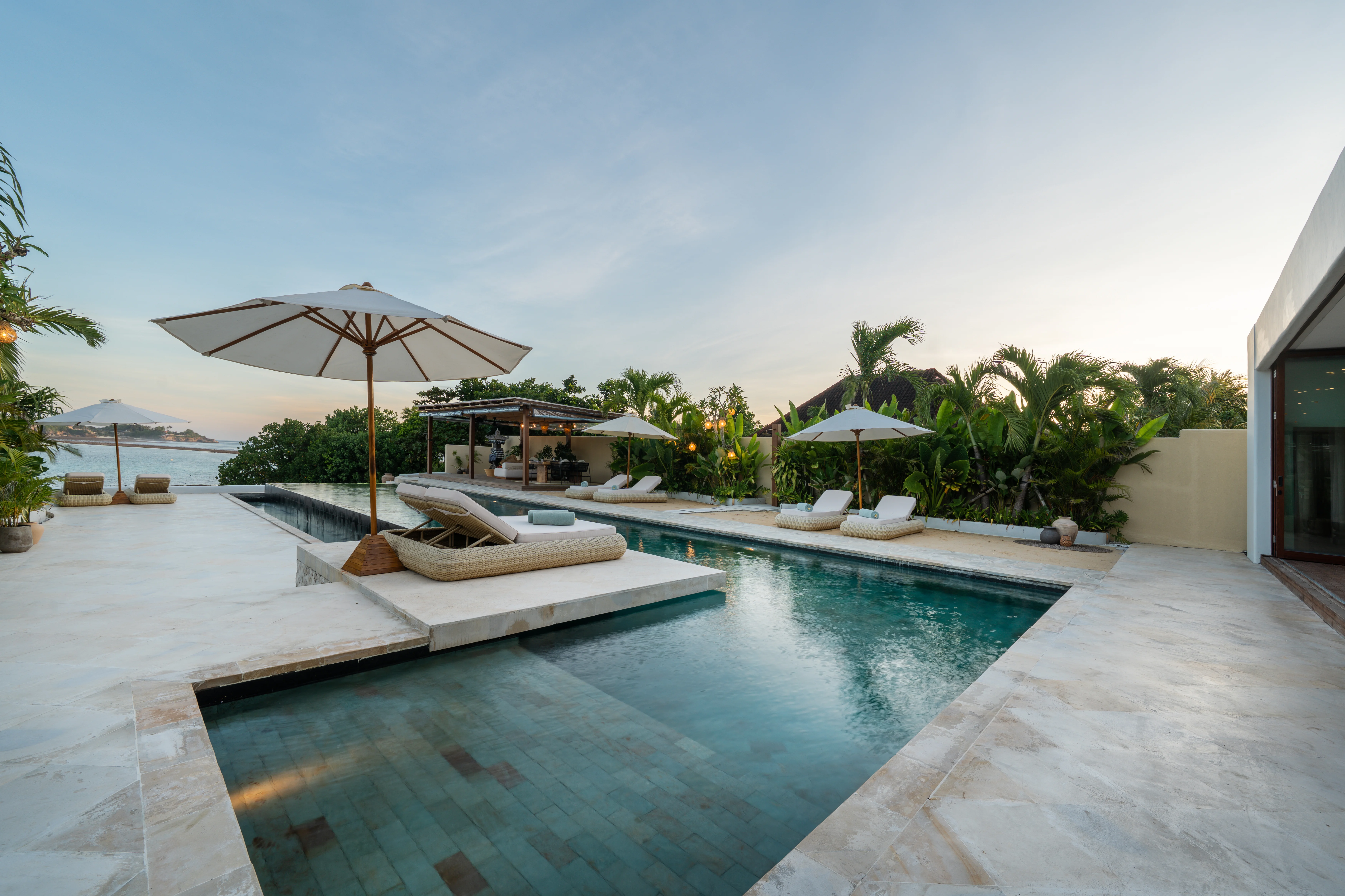 Villa Kingfisher at dusk, Nusa Lembongan